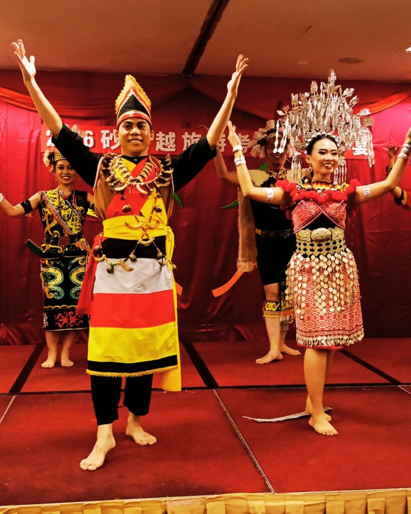 sarawak culture dance 03